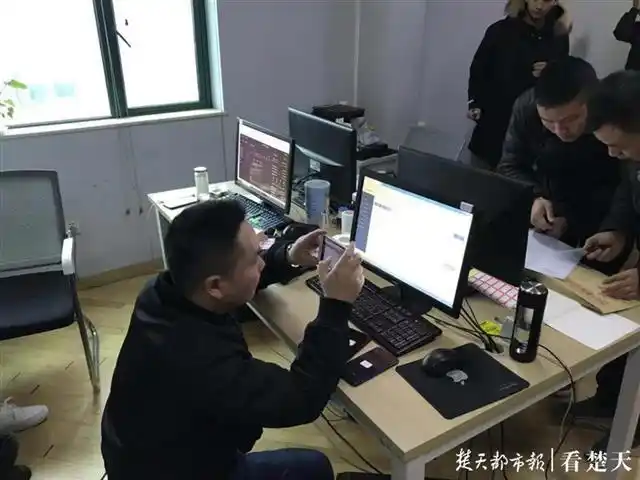 荐股诈骗团伙 十倍杠杆股票软件 反向荐股骗局_杠杆股票交易
