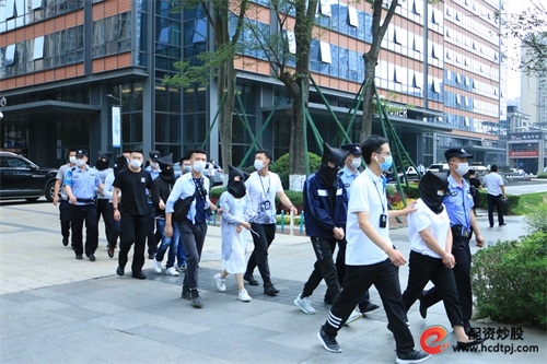 股票配资服务_成渝警方联合破获高额股票配资诈骗案_成都天府新区公安分局与重庆两江新区公安分局合作打击诈骗